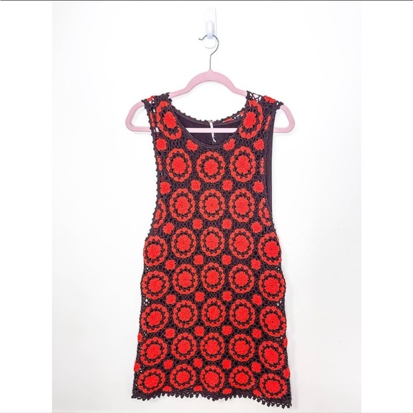 Free People Delilah Retro Crochet Shift Dress in Red Combo M - Picture 3 of 7